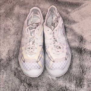 nfinity cheer shoes